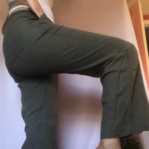 Olive green cargo pants - Picture 3 of 4